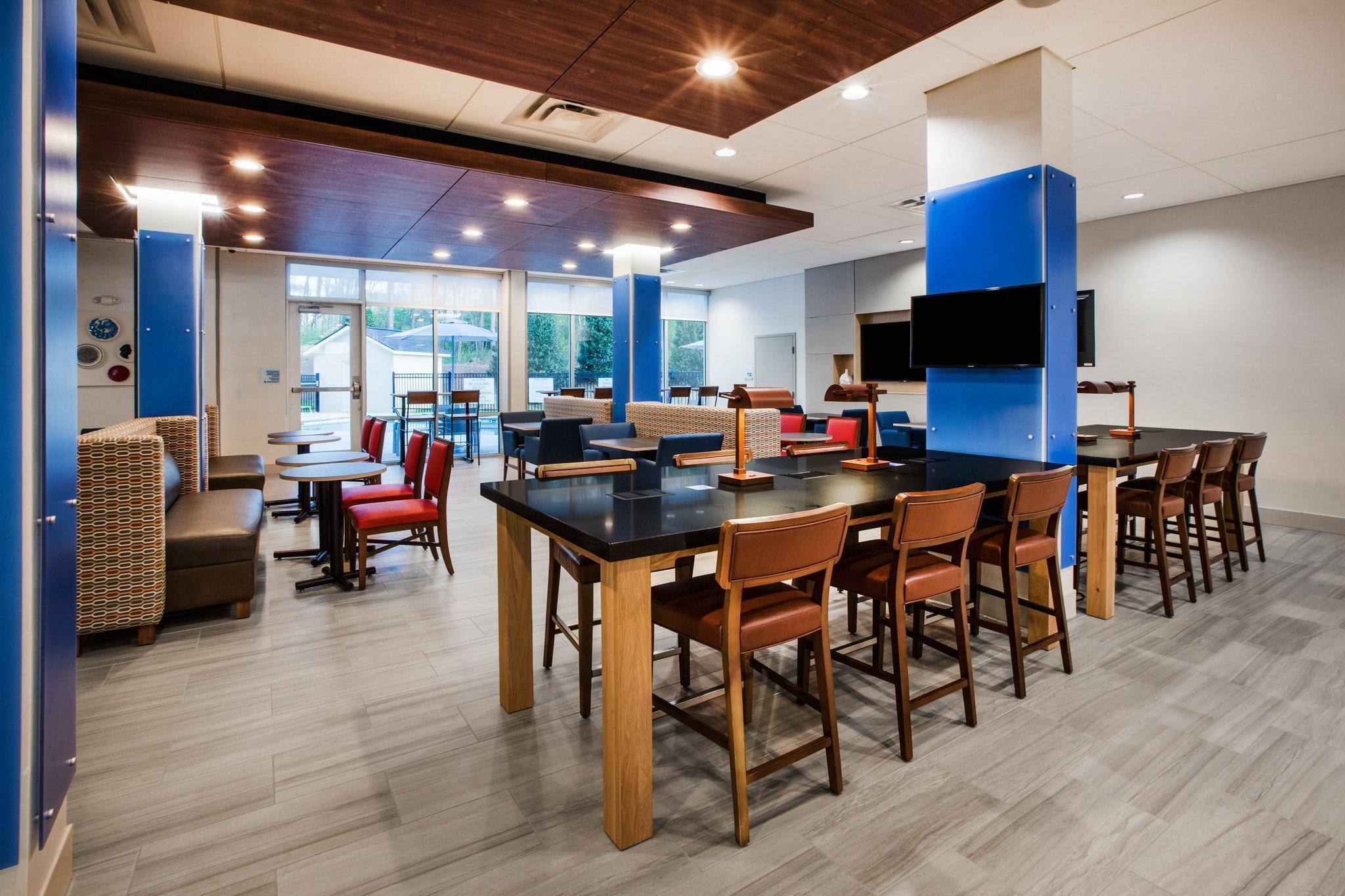 Holiday Inn Express & Suites Sparta Exteriér fotografie