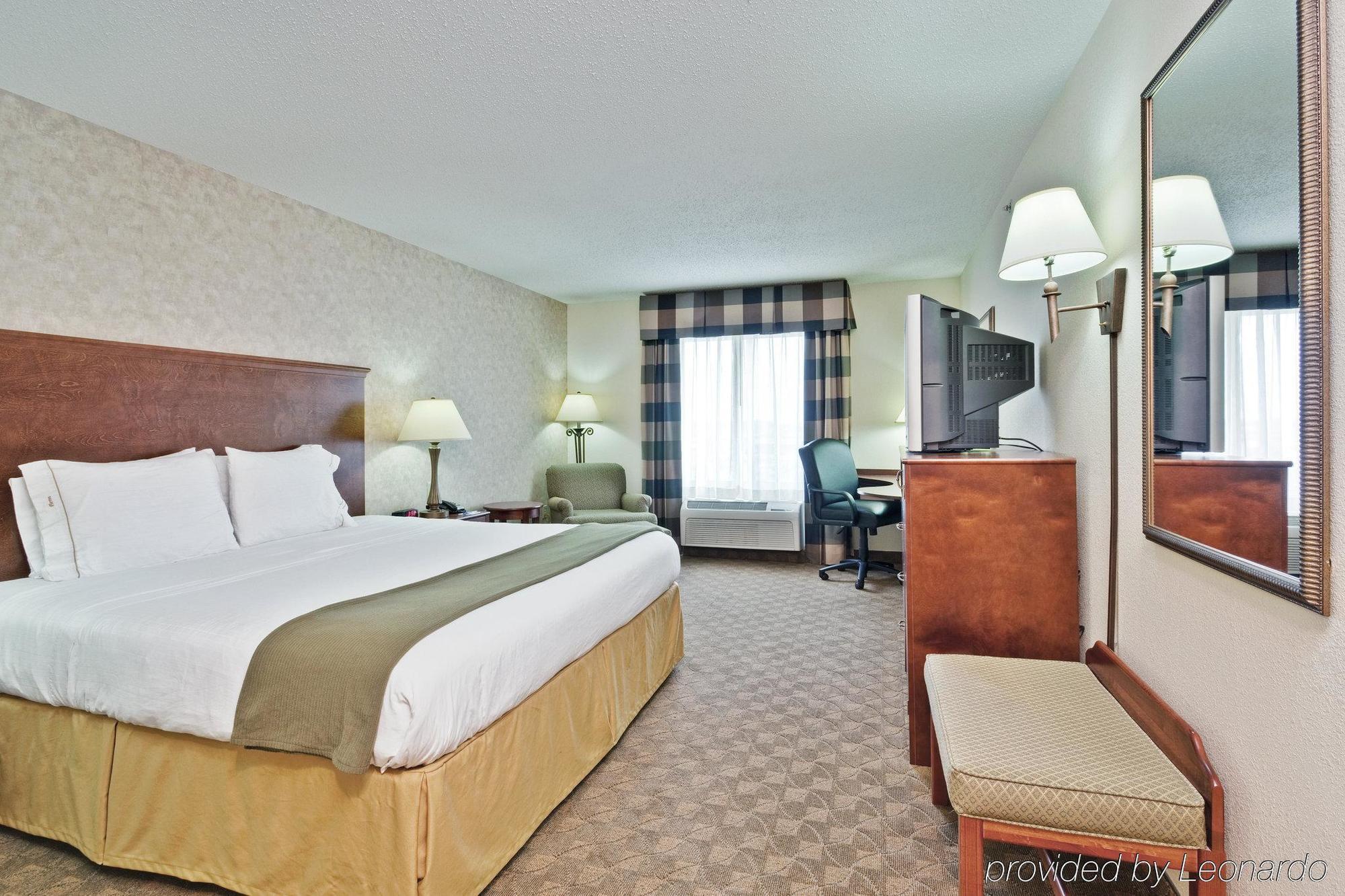 Holiday Inn Express & Suites Sparta Pokoj fotografie